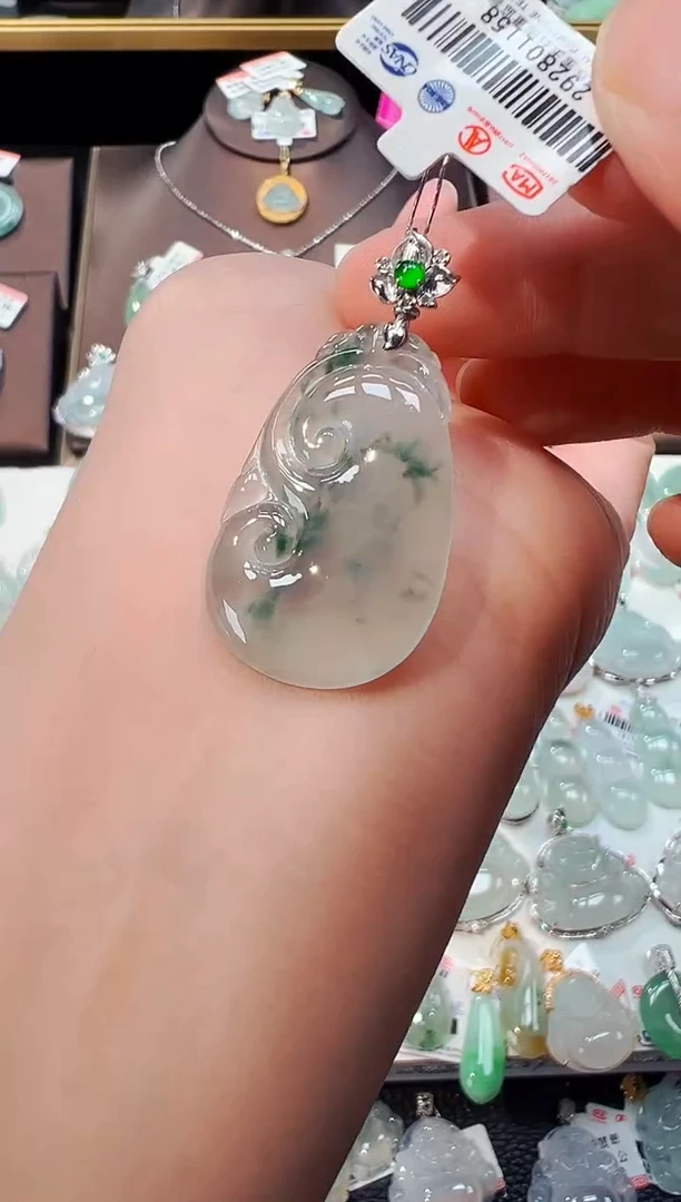 【闪购商品】翡翠吊坠(不含链)18K金镶嵌如意吊坠1158