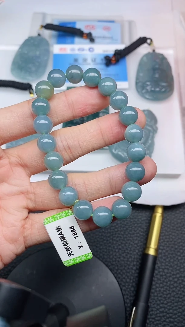 未镶嵌手串翡翠