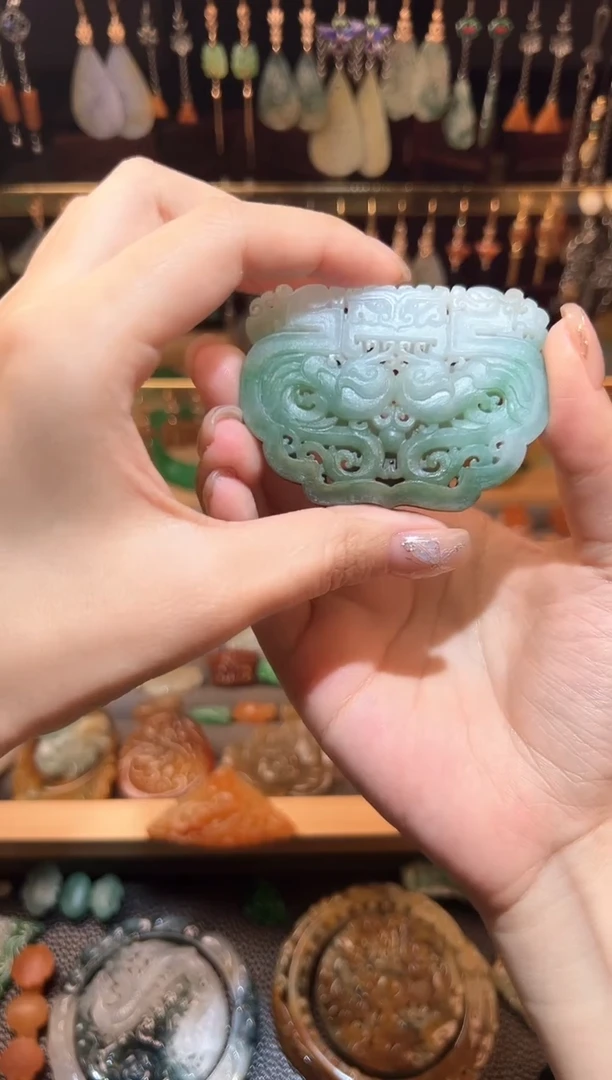 定制翡翠未镶嵌翡翠
