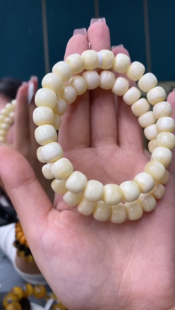 【闪购商品】琥珀裸石未镶嵌1/18多样性发其一72