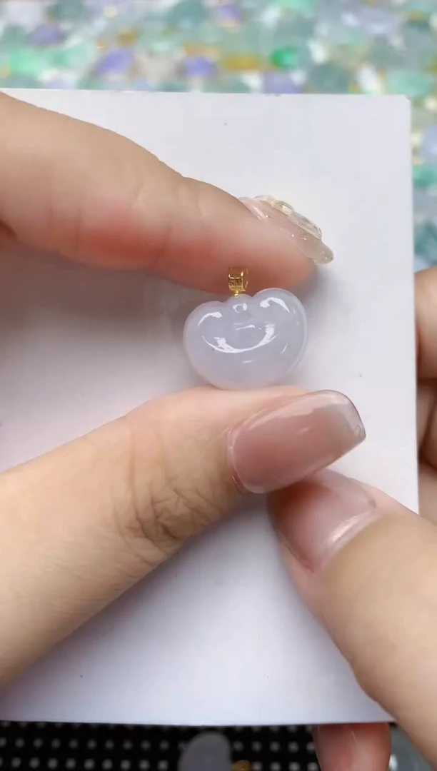 翡翠18K金镶嵌颈饰天然缅甸A货翡翠