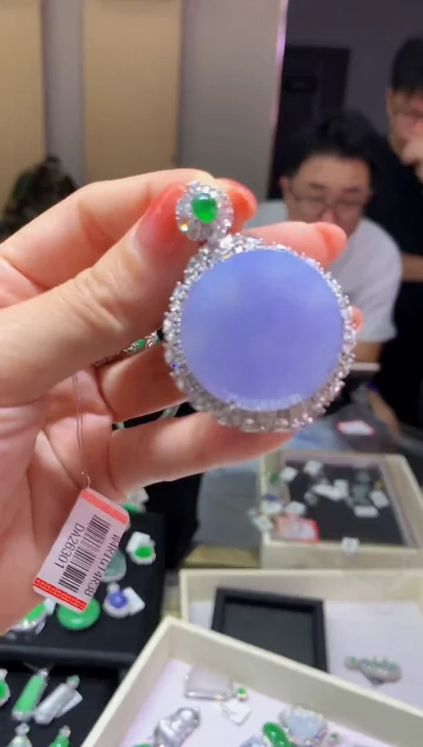 吊坠(不含链)未镶嵌翡翠309/全款9.8万 定金2万