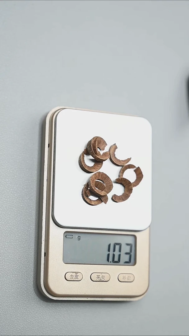 沉香手把件越南沉香圈圈1g