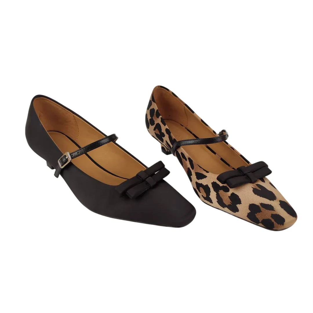 2025宝歌曼豹纹方头粗跟一字带凉鞋水染低跟防水台鞋子复古女士