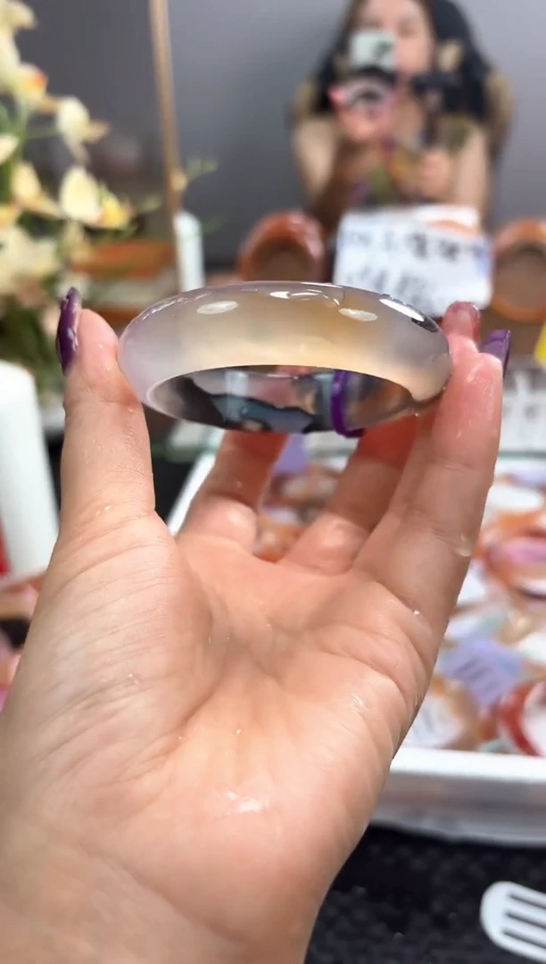 手镯玛瑙/玉髓未镶嵌m02
