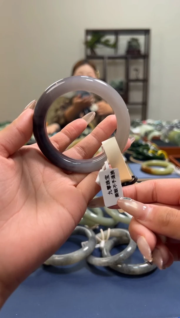 未镶嵌手镯和田玉A0024-52