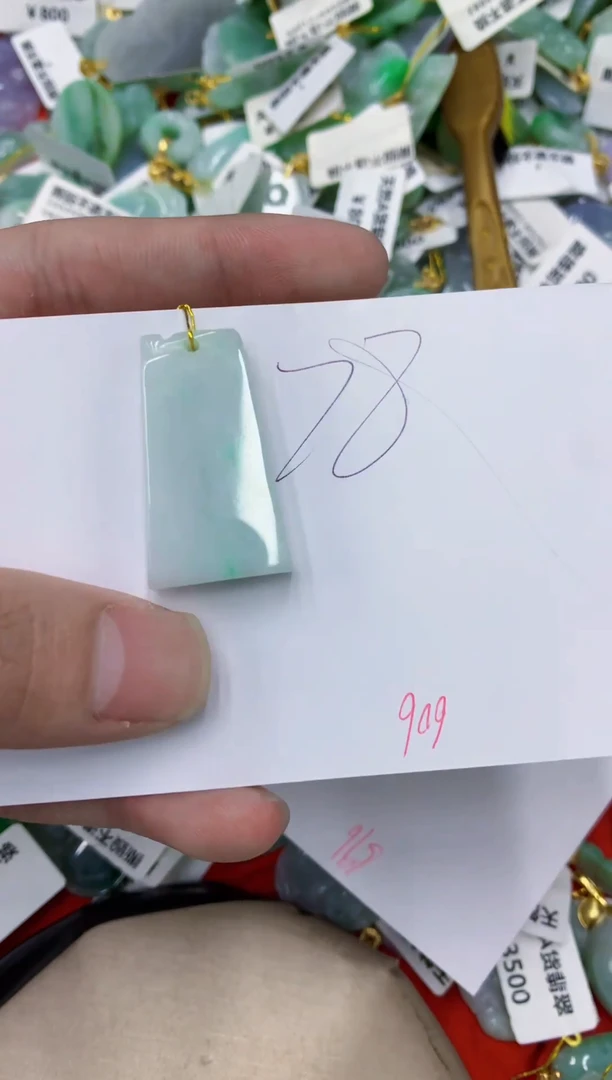 颈饰未镶嵌翡翠111111111111