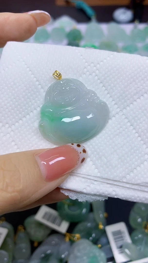 颈饰18K金镶嵌翡翠天然翡翠A货