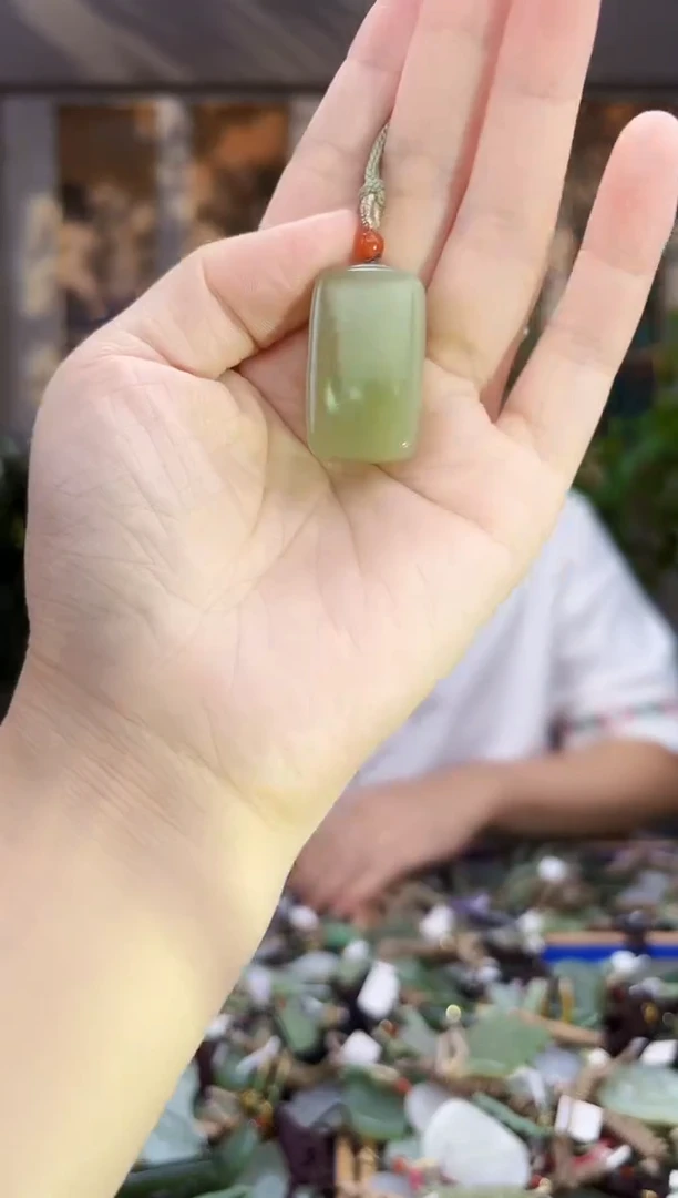 未镶嵌和田玉挂件拍一发一