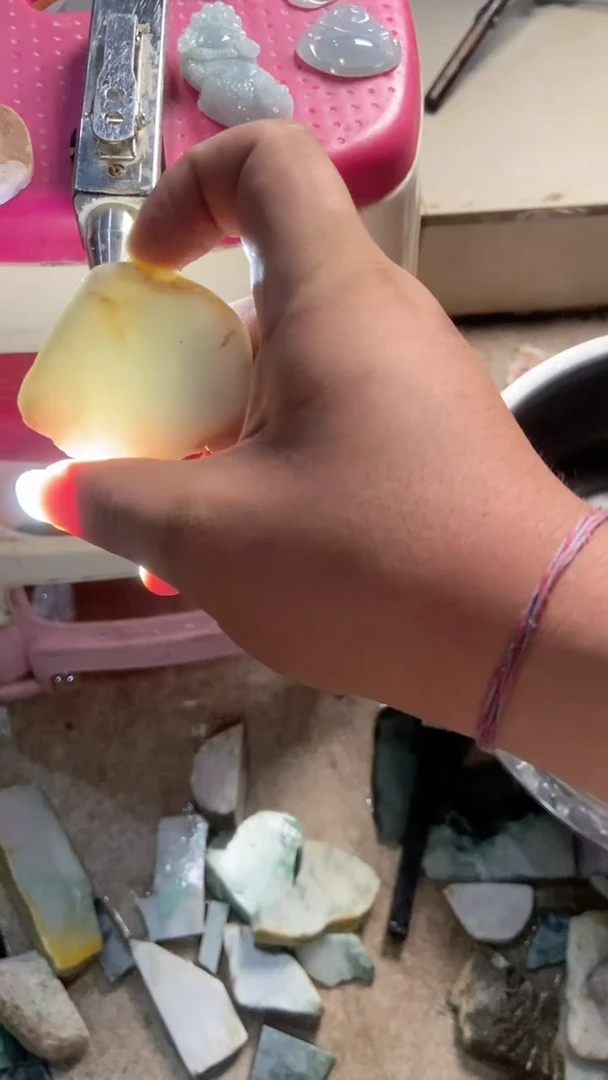 配石翡翠翡翠边角料未加工48