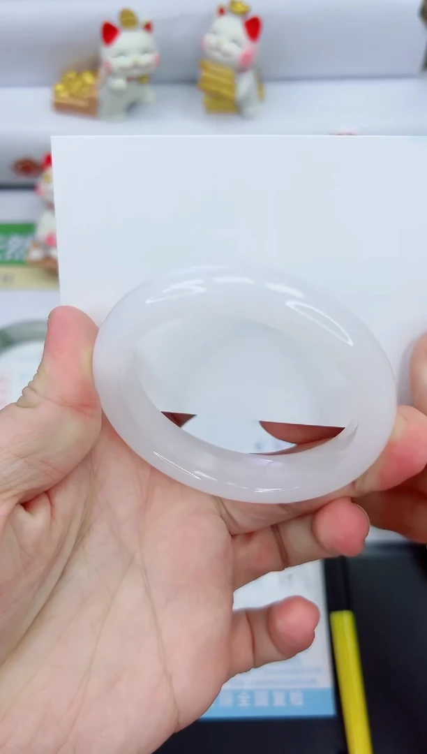 【闪购商品】石英质玉手镯未镶嵌943-54.1