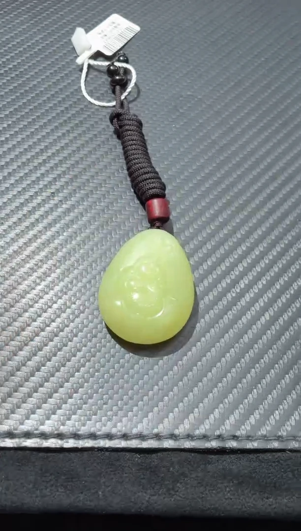 颈饰未镶嵌和田玉（黄玉）若羌黄玉佛公吊坠微色差