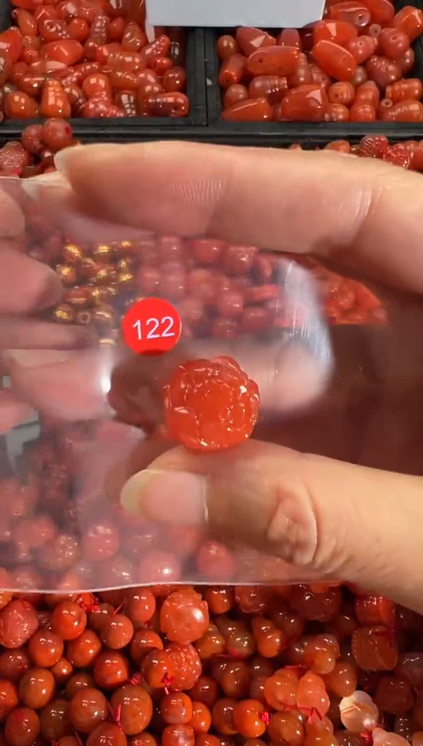 【闪购商品】南红玛瑙颈饰未镶嵌1