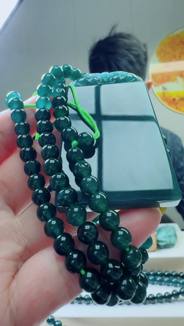 颈饰未镶嵌翡翠天然A货翡翠  多样性随机发其一