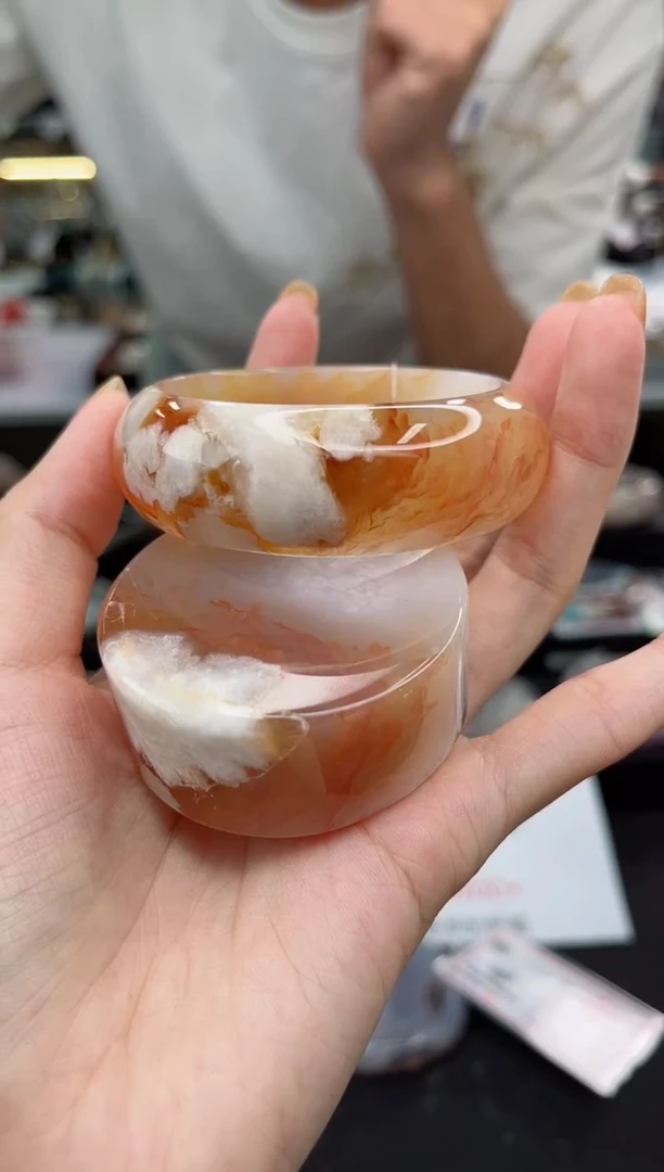 【闪购商品】石英质玉手镯未镶嵌53圈口（赠品镯心）3600014