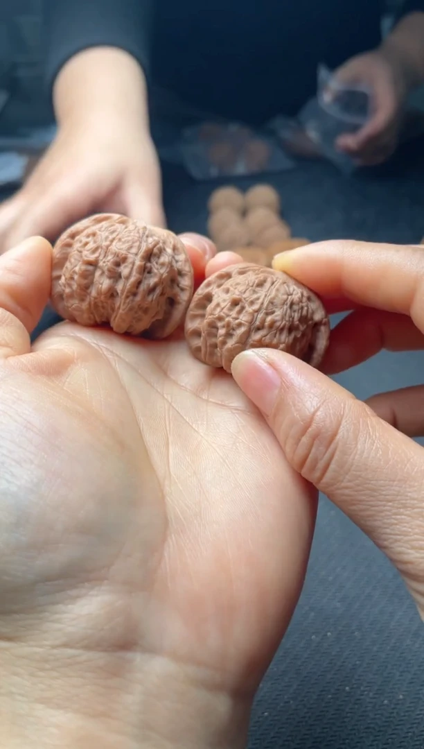 把件文玩核桃w324血麒麟 38尺