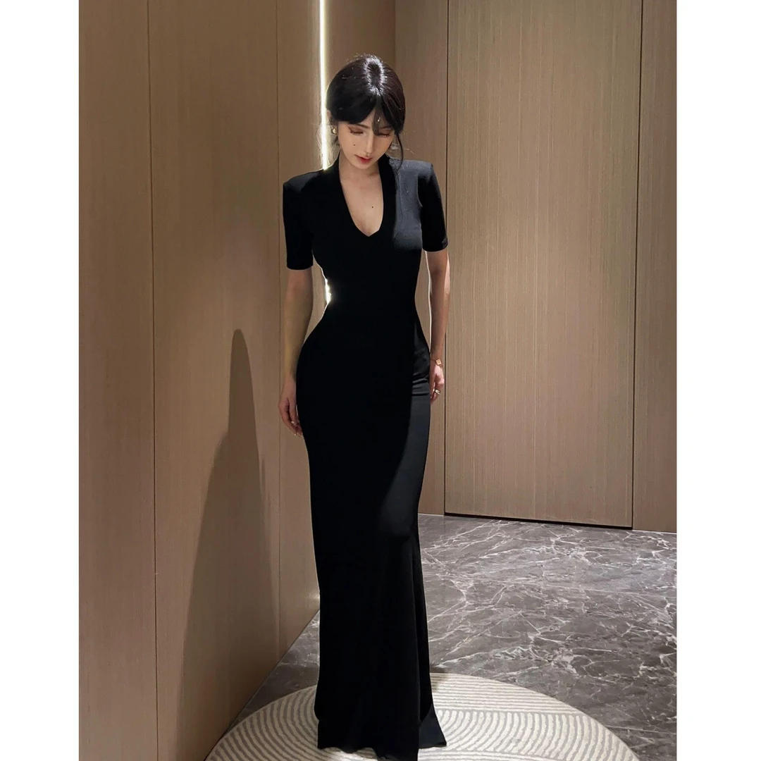 法式V领连衣裙收腰包臀鱼尾裙半袖时尚鱼尾裙修身爆款显瘦后妈裙