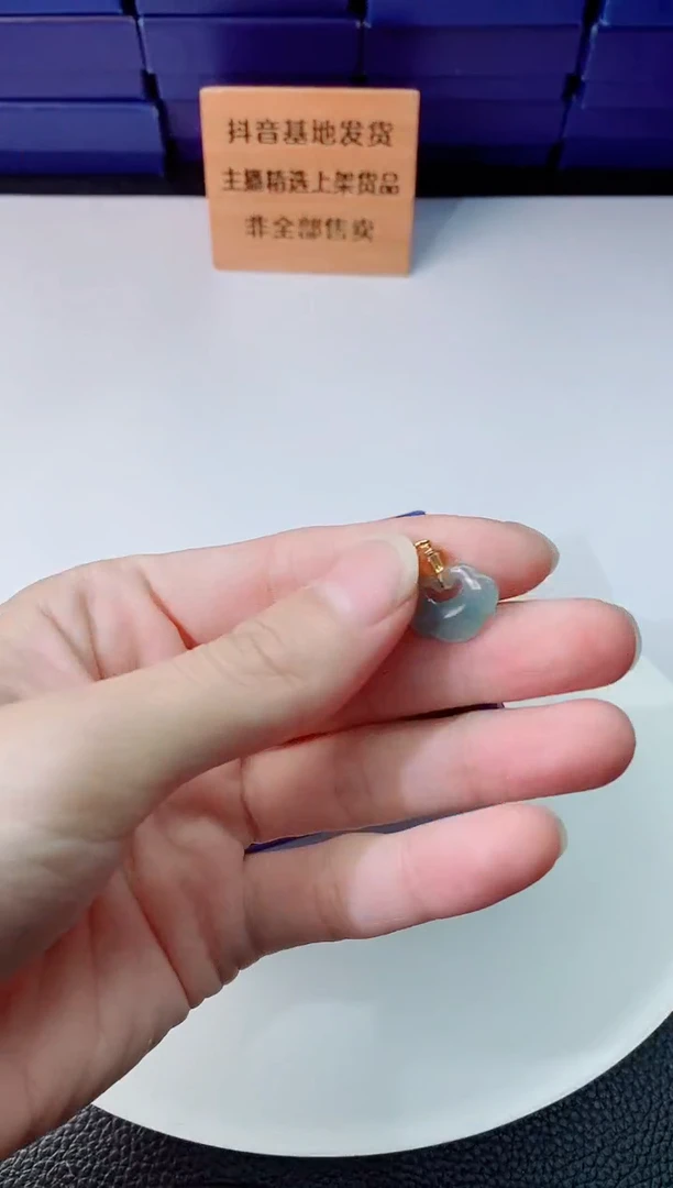 翡翠未镶嵌颈饰11111111