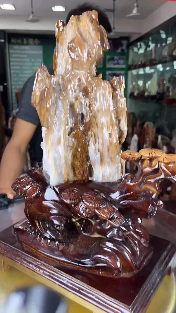 未镶嵌珠宝奇石硅化玉缅甸天然树化玉摆件