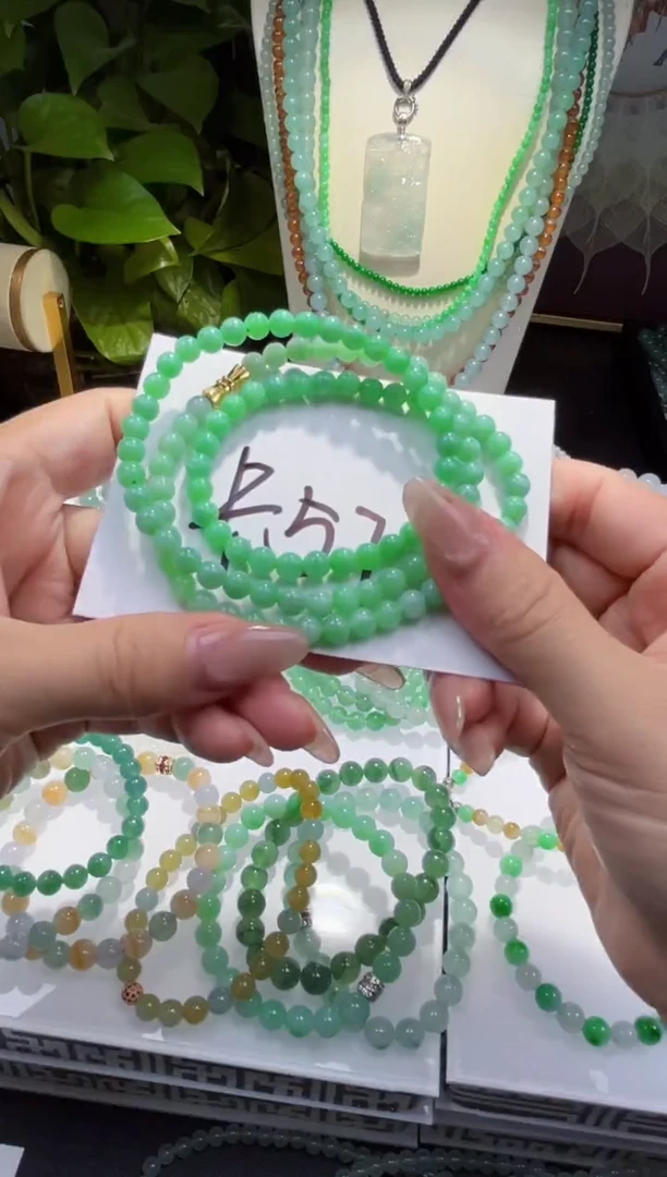 定制翡翠未镶嵌缅甸天然翡翠A货