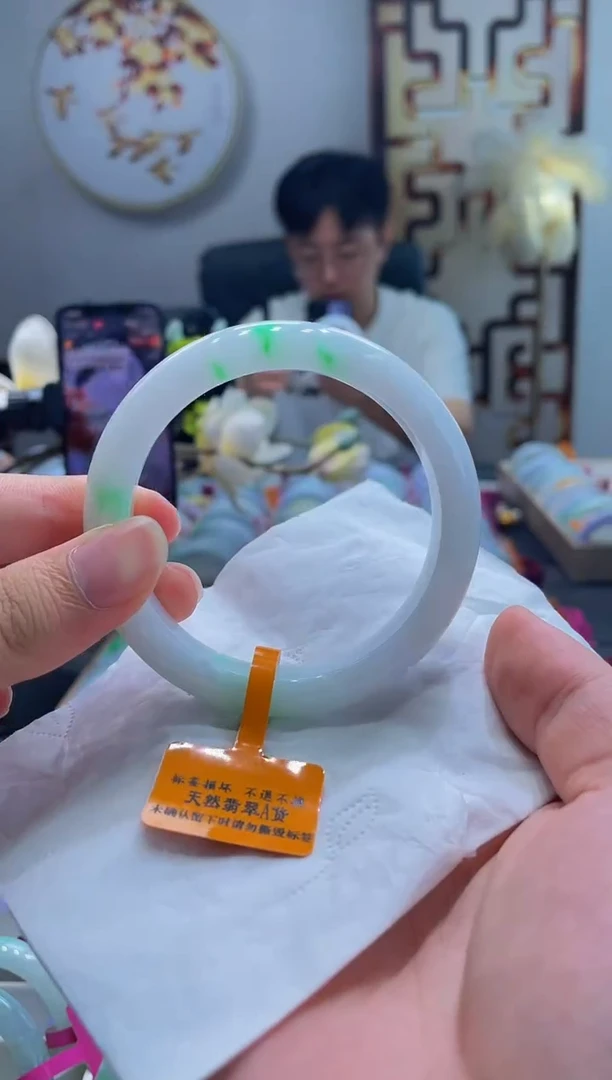 翡翠手镯未镶嵌211手镯60