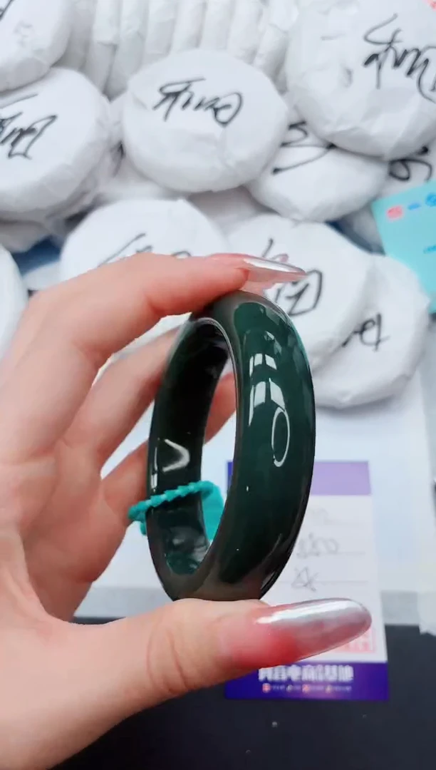 和田玉手镯未镶嵌17K102-55