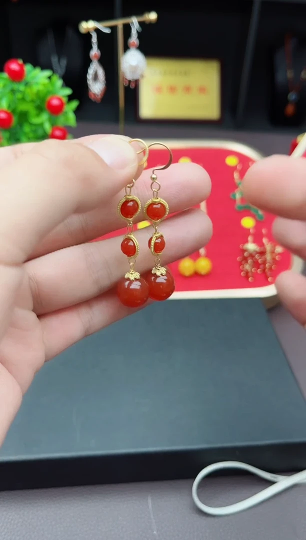 【闪购商品】南红玛瑙耳饰银S925镶嵌红三连珠