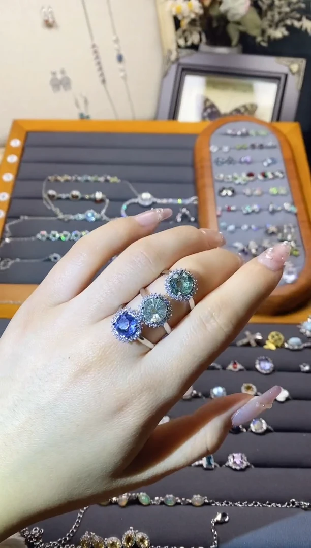 【闪购商品】水晶手链银S925镶嵌A44