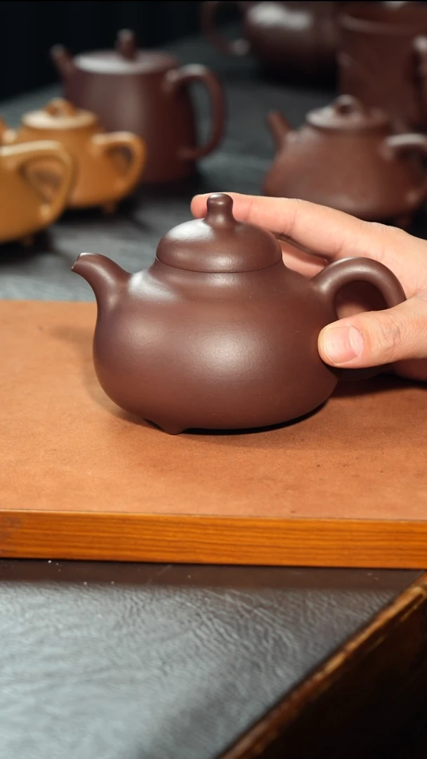 茶壶紫砂猩*半手活动款红泥梨