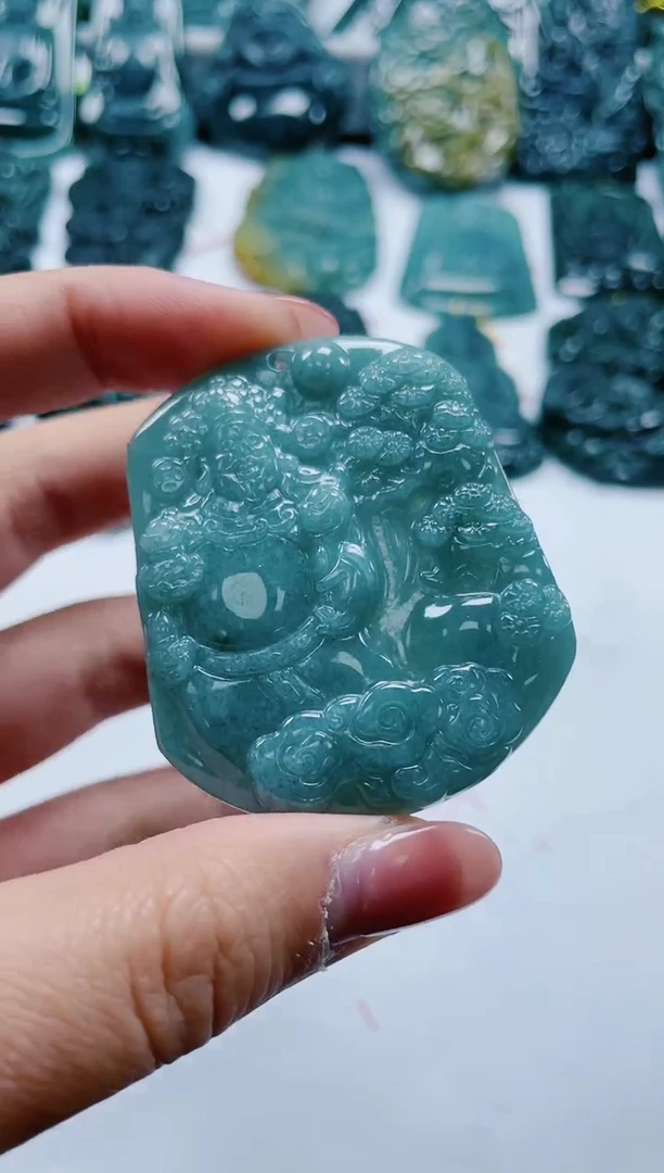 【闪购商品】翡翠颈饰未镶嵌