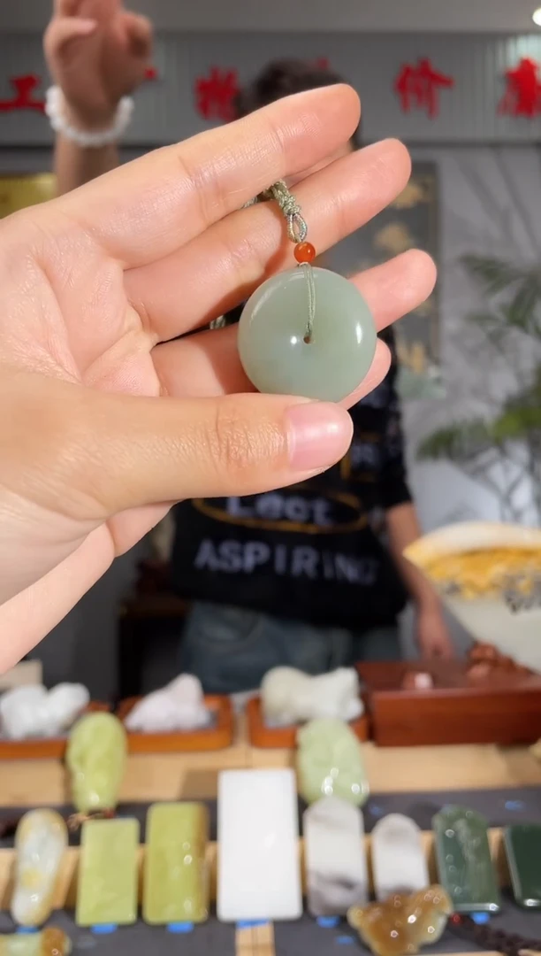 【闪购商品】和田玉颈饰未镶嵌拍一发一 多样性发货