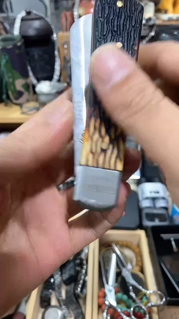 瓷片闪购商品  如图所示