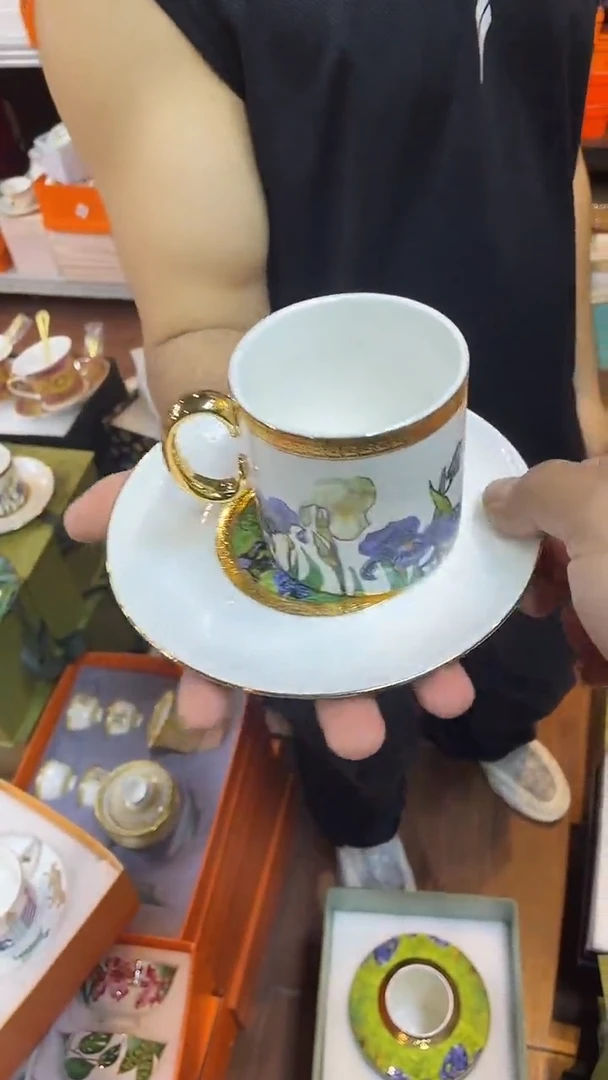 杯鸿辉家品牌瓷器，京东包邮！