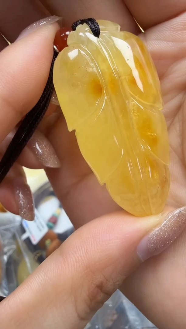 裸石琥珀未镶嵌如图