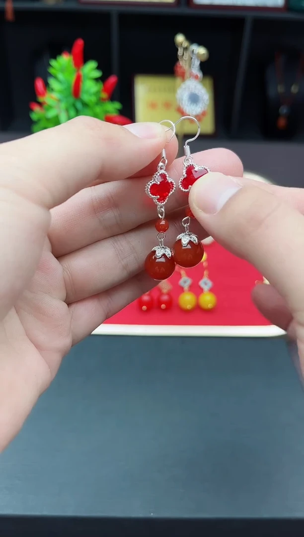 【闪购商品】南红玛瑙耳饰银S925镶嵌233000