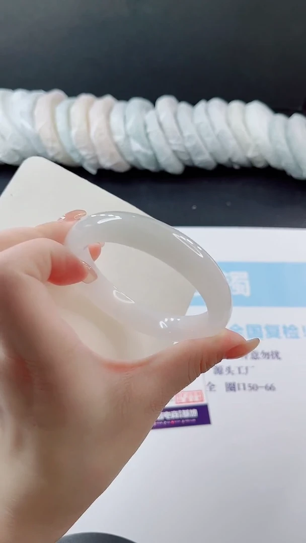 未镶嵌手镯石英质玉多样性发货V237