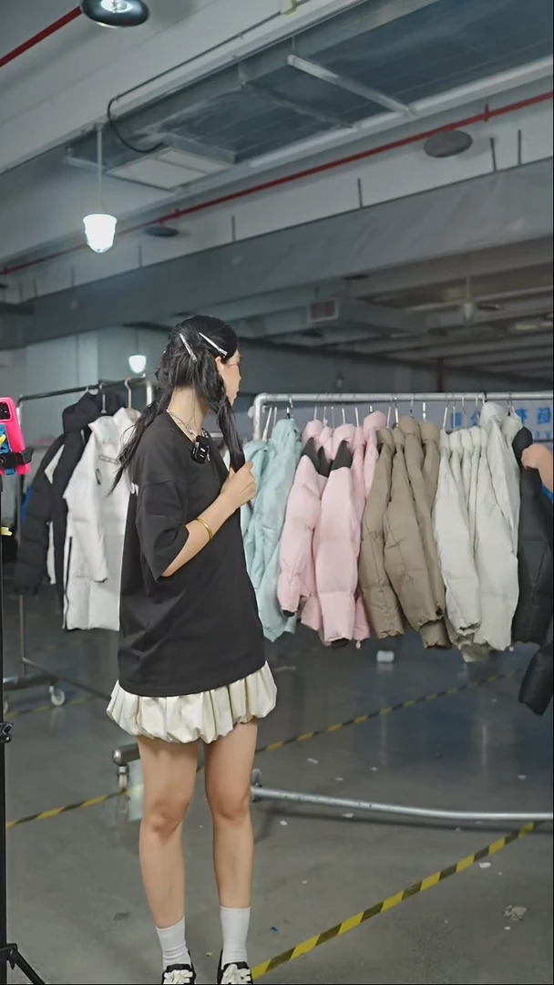 YKYB羽绒服 S  104