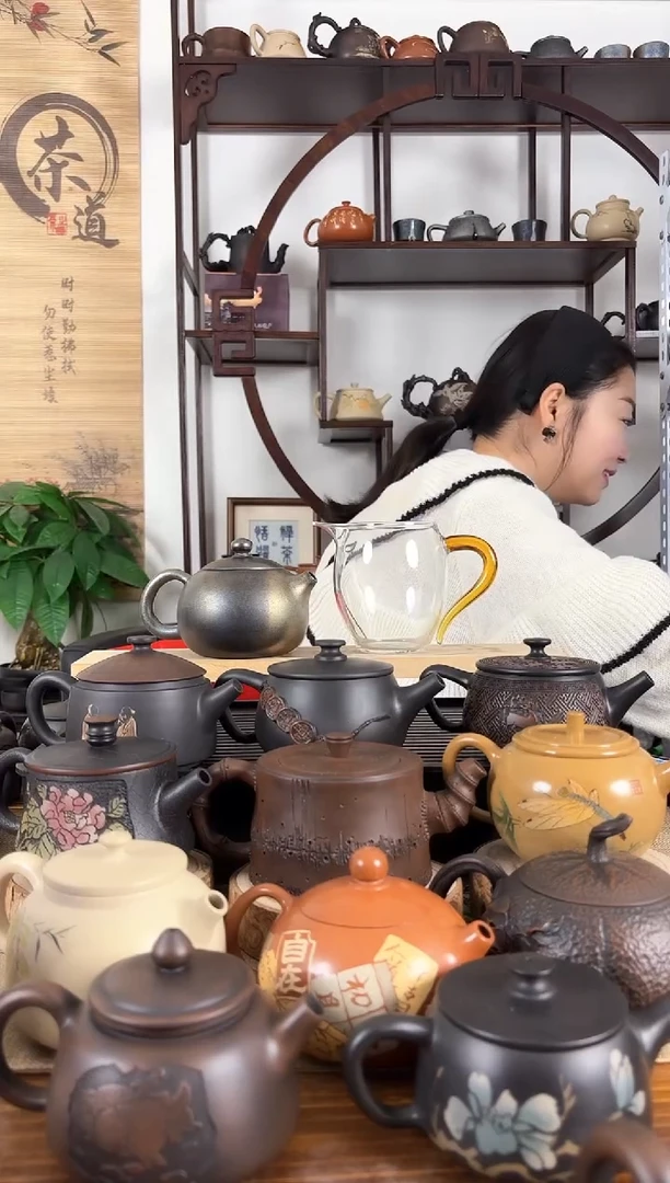 云南建水紫陶茶壶260CC左右