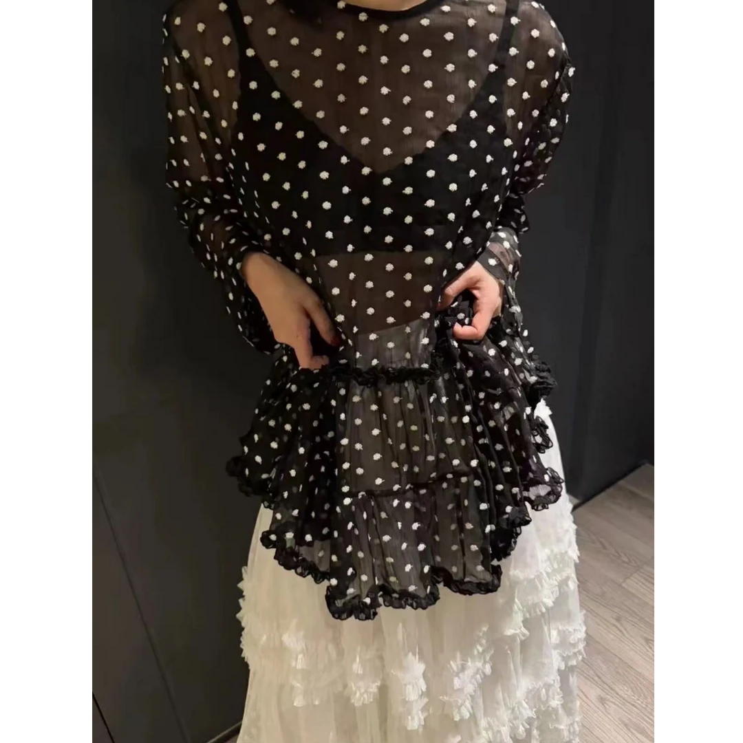 十三行圆领刺绣小花拼接宽松显瘦长袖小衫