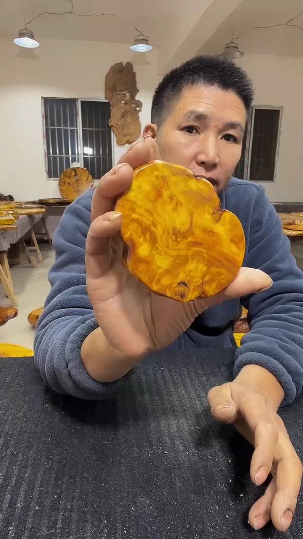 香榧木C****陳香杉枯木树瘤