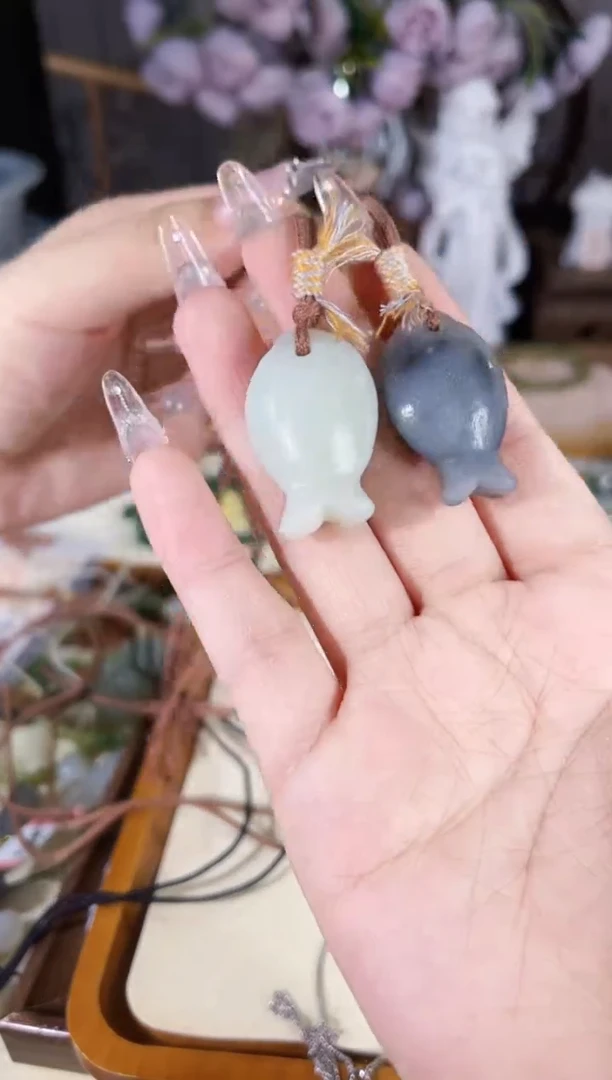 项链未镶嵌和田玉多样性发货其一默认天然特征