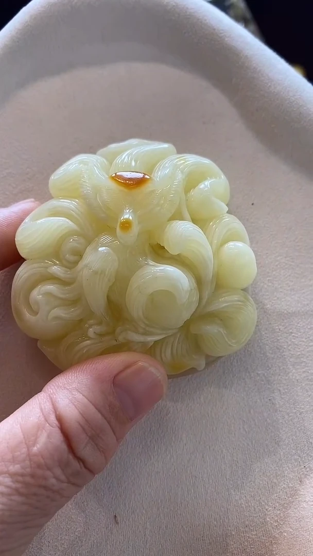 琥珀颈饰未镶嵌吊坠