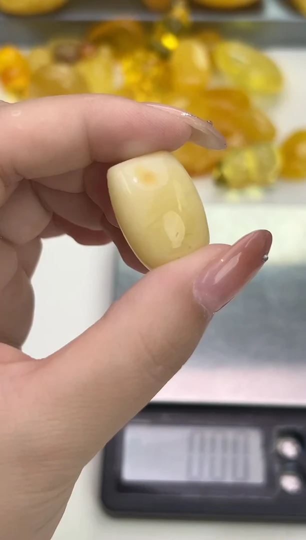 裸石琥珀未镶嵌琥珀蜜蜡吊坠