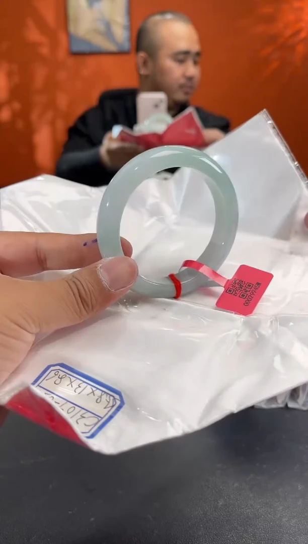 未镶嵌手镯翡翠4    55