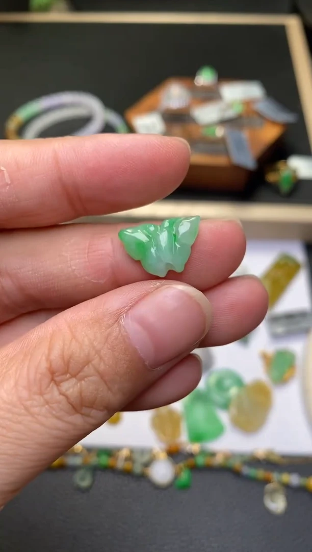 颈饰未镶嵌翡翠?****程净货38548