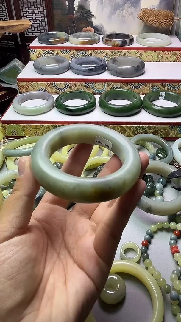 和田玉手镯未镶嵌新疆且末特色三色青花56+