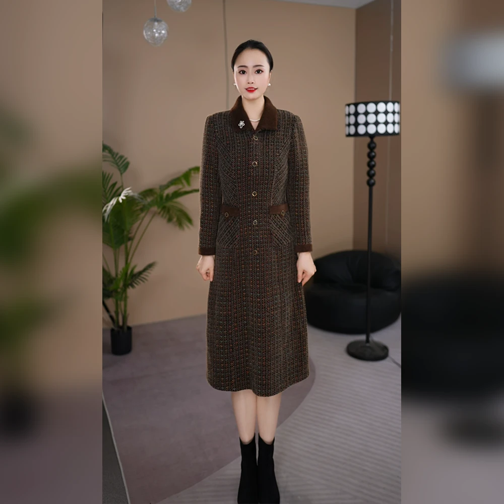 2025冬季新款百搭保暖显瘦中长裙高级时尚气质减龄洋气大方连衣裙