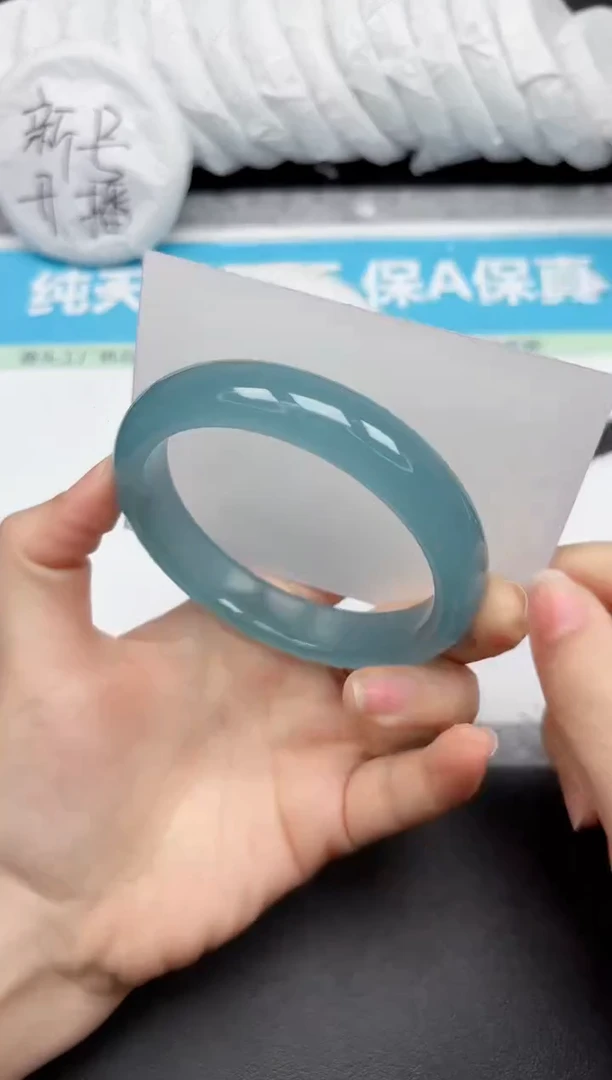 未镶嵌手镯石英质玉205-6364