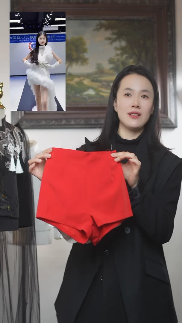 130码红色短裤艺桐轩儿童潮服