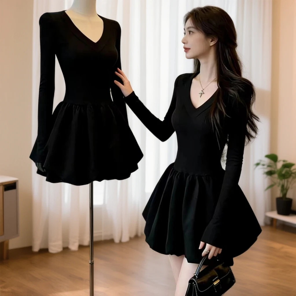 2025冬季新款欧货V领花苞百搭连衣裙2698*